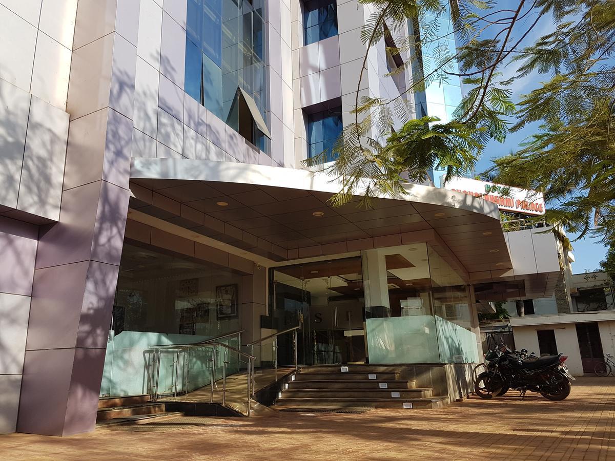 Hotel Subhalakshmi Palace Карайкуди Экстерьер фото